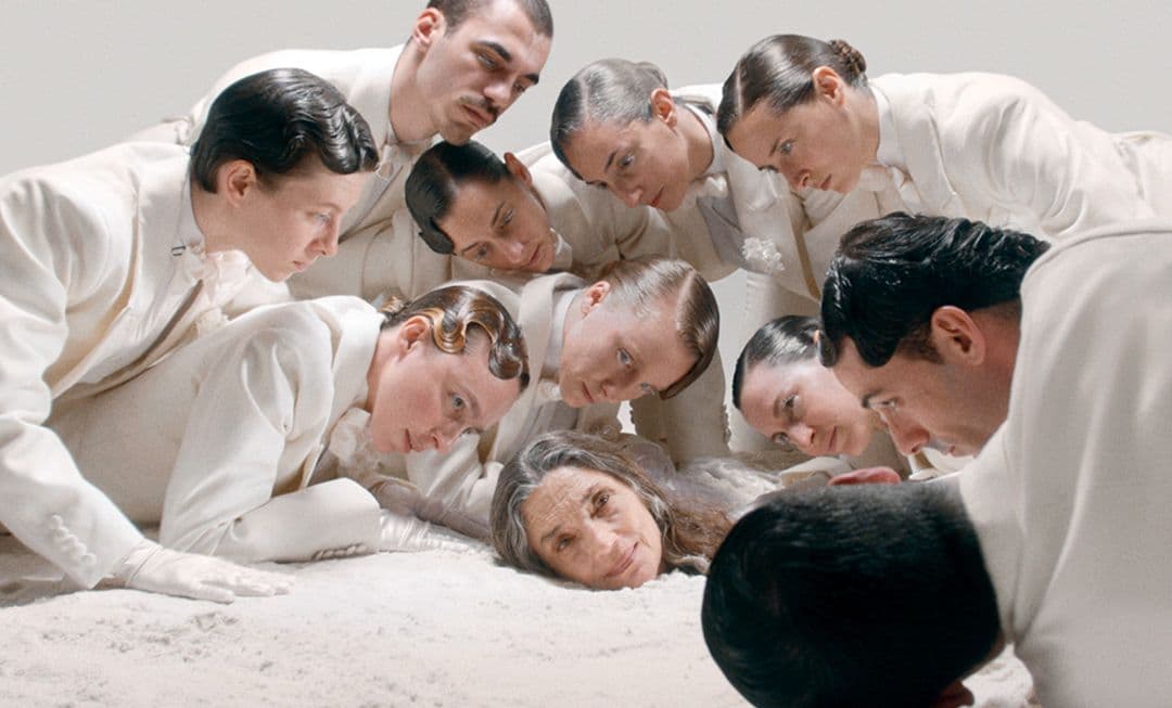 Imagen promocional de 'Polvo serán', de Carlos Polvo Marques-Marcet, con Ángela Molina a la cabeza del reparto