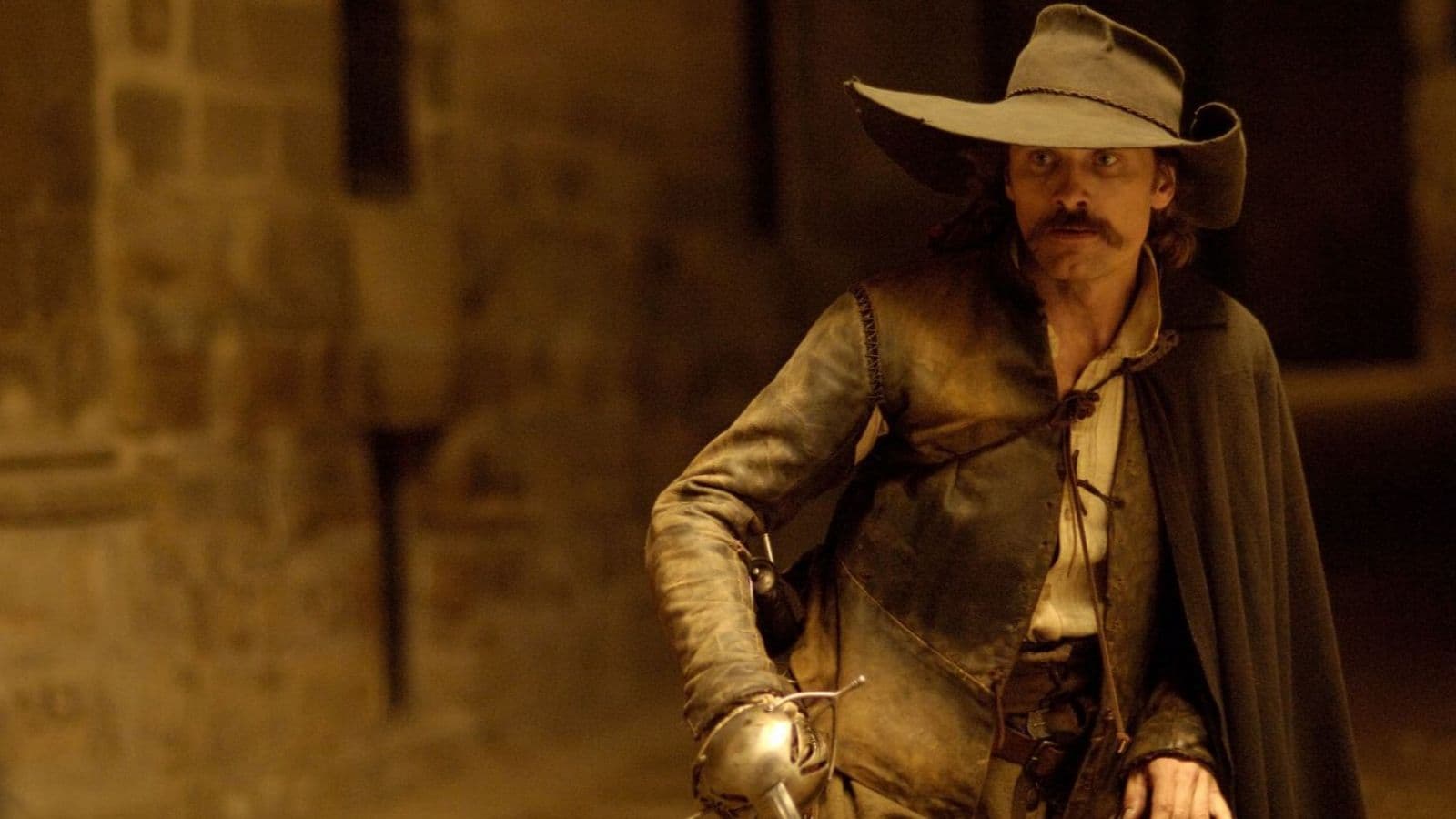 Viggo Mortensen, en un fotograma de 'Alatriste', de Agustín Díaz Yanes