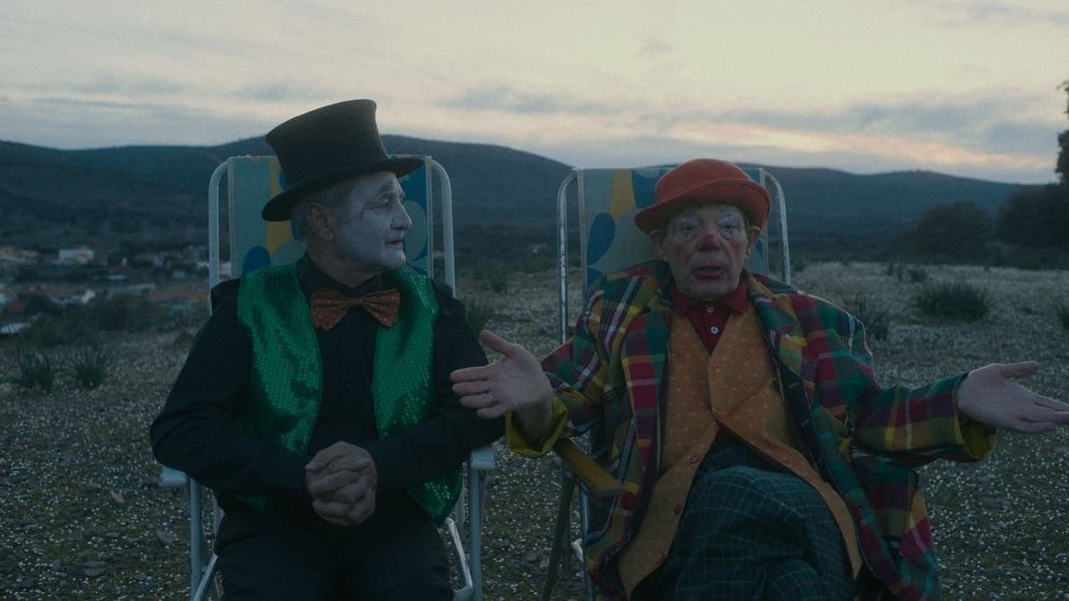 Fotograma de 'El circo de los muchachos', serie documental de Elías León Siminiani para Prime Video