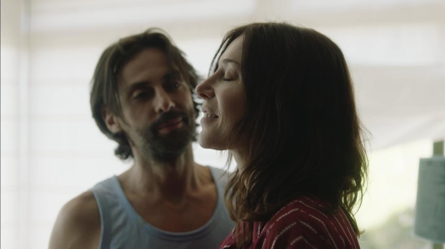 Carlo D'Ursi y Ruth Díaz en un fotograma del cortometraje 'Evanescente', dirigido por Gala Gracia y Guillermo Garavito Amado