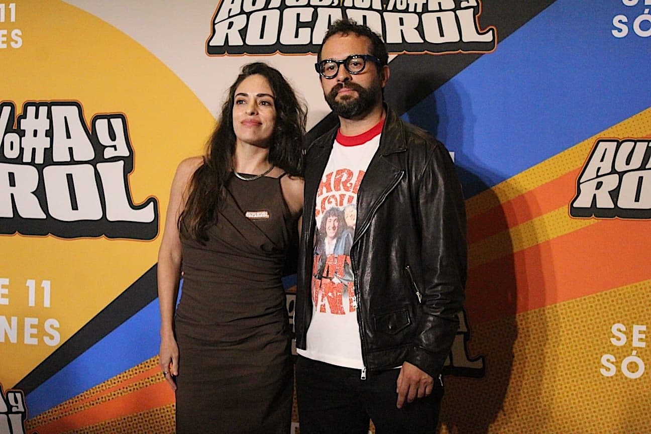 La productora Mariana Franco y el director J.M. Cravioto en la premiere de 'Autos, mota y rocanrol'