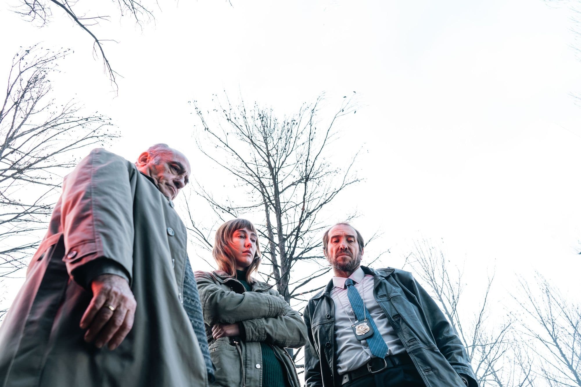 Francesc Orella, Almudena Amor y Víctor Solé en una escena de 'Donde se quejan los pinos', de Ed Antoja