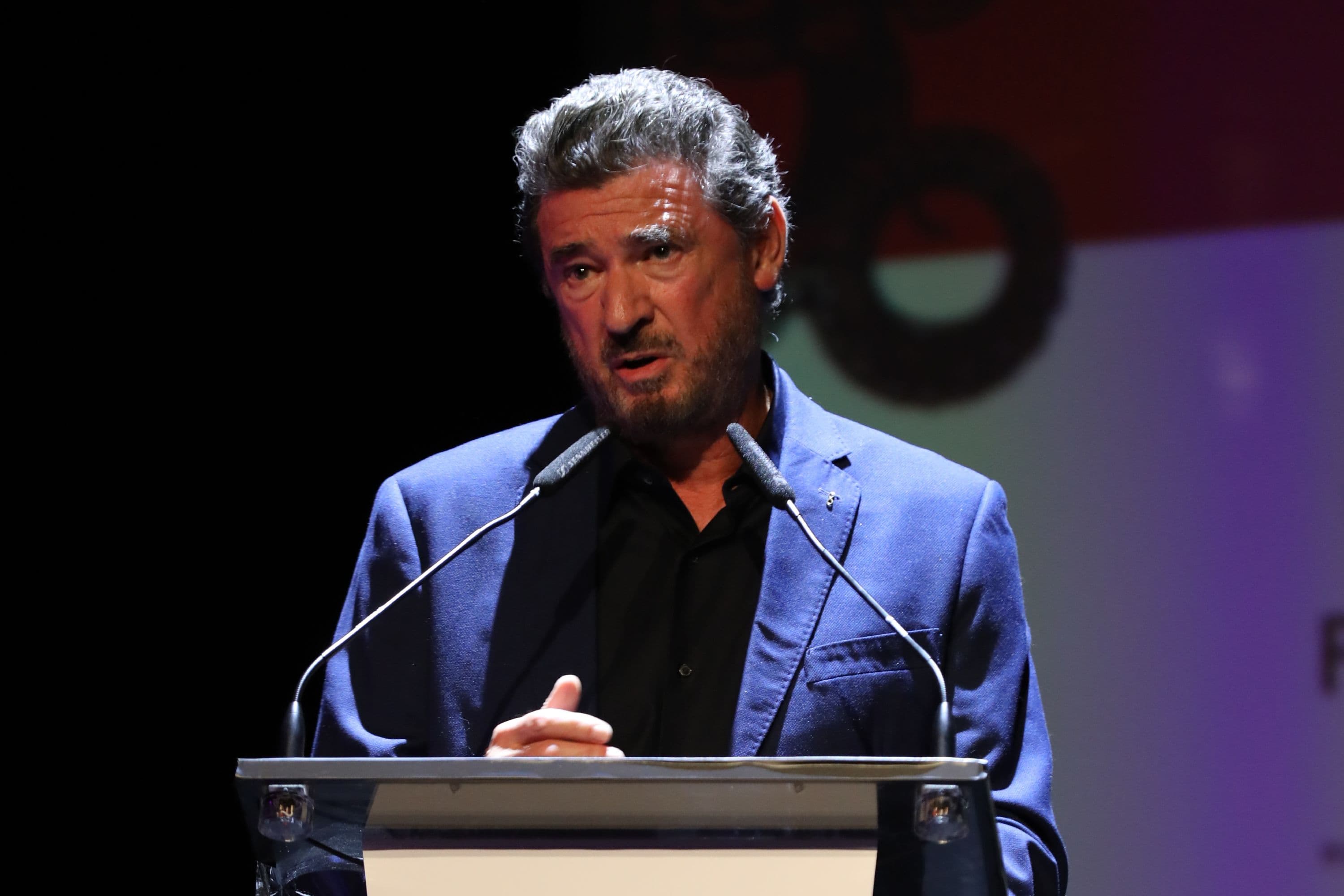 El director Julio Medem durante el discurso de agradecimiento del Evolution Vision Award en la edición 14 del Evolution Mallorca Internacional Film Festival