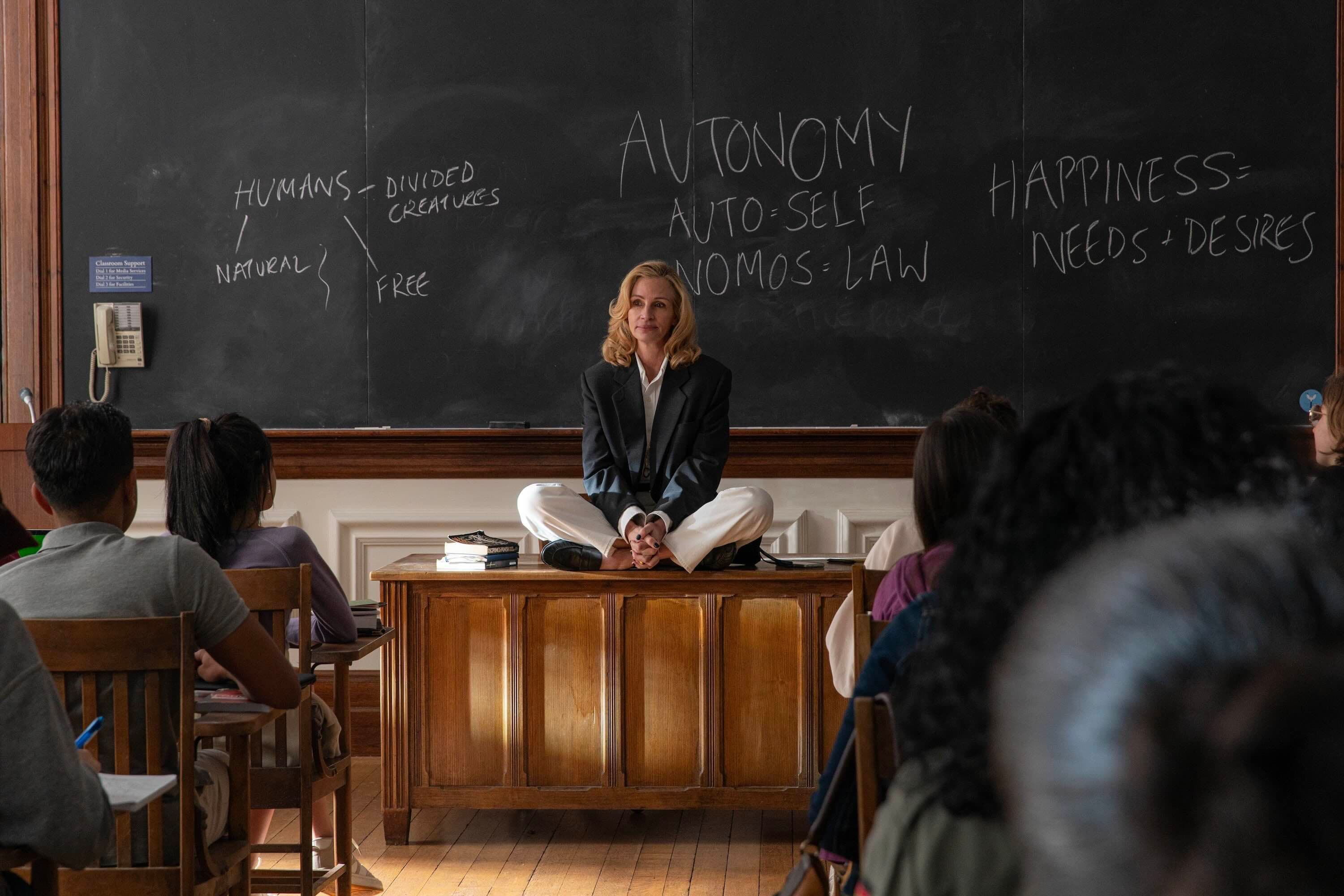 Julia Roberts, en un fotograma de 'Caza de brujas', de Luca Guadagnino