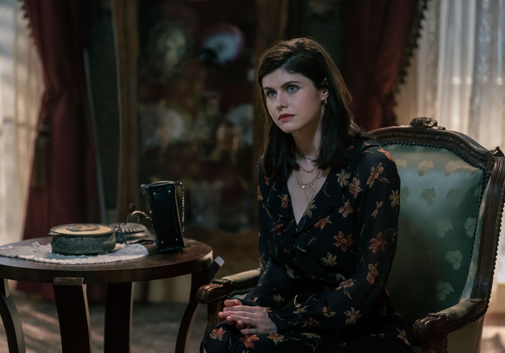 Fotograma de la primera temporada de 'Las brujas de Mayfair', con Alexandra Daddario