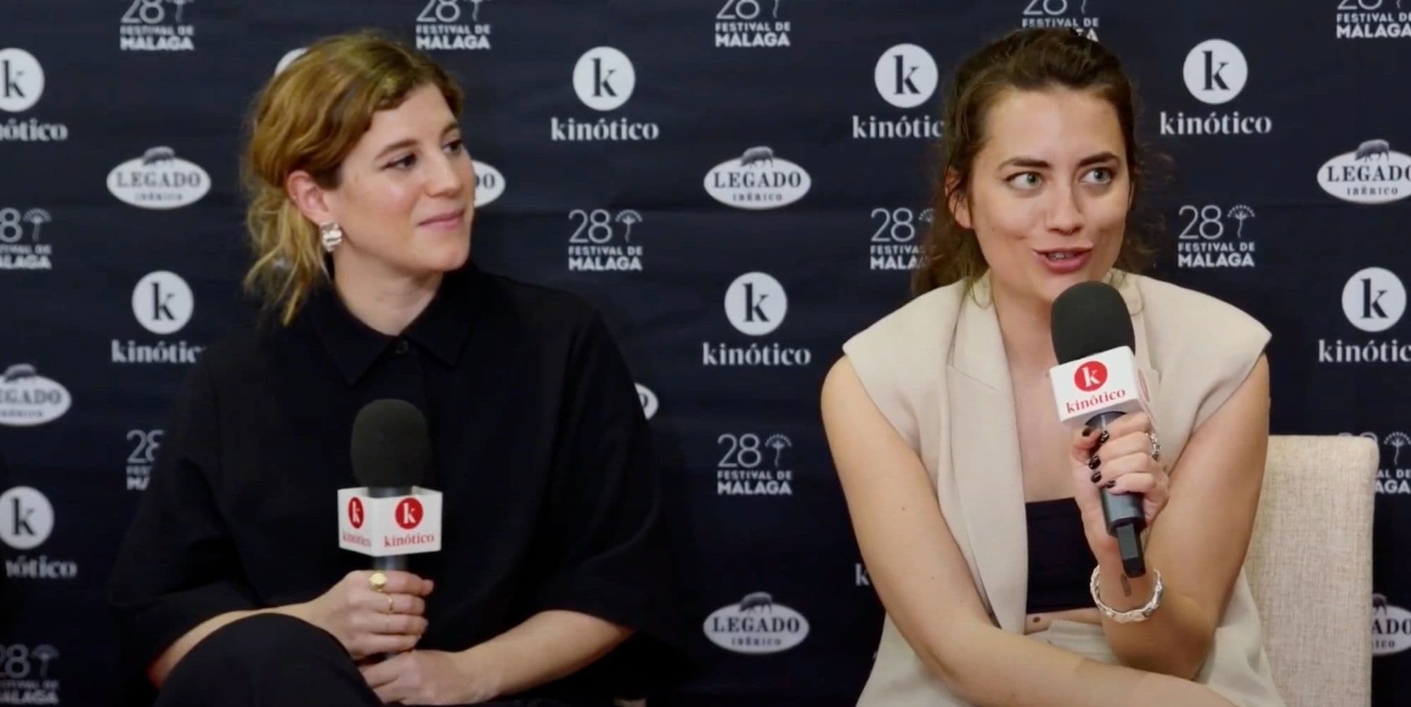 Ángela Cervantes y Gemma Blasco visitan el set de Kinótico en Málaga para presentar 'La furia'