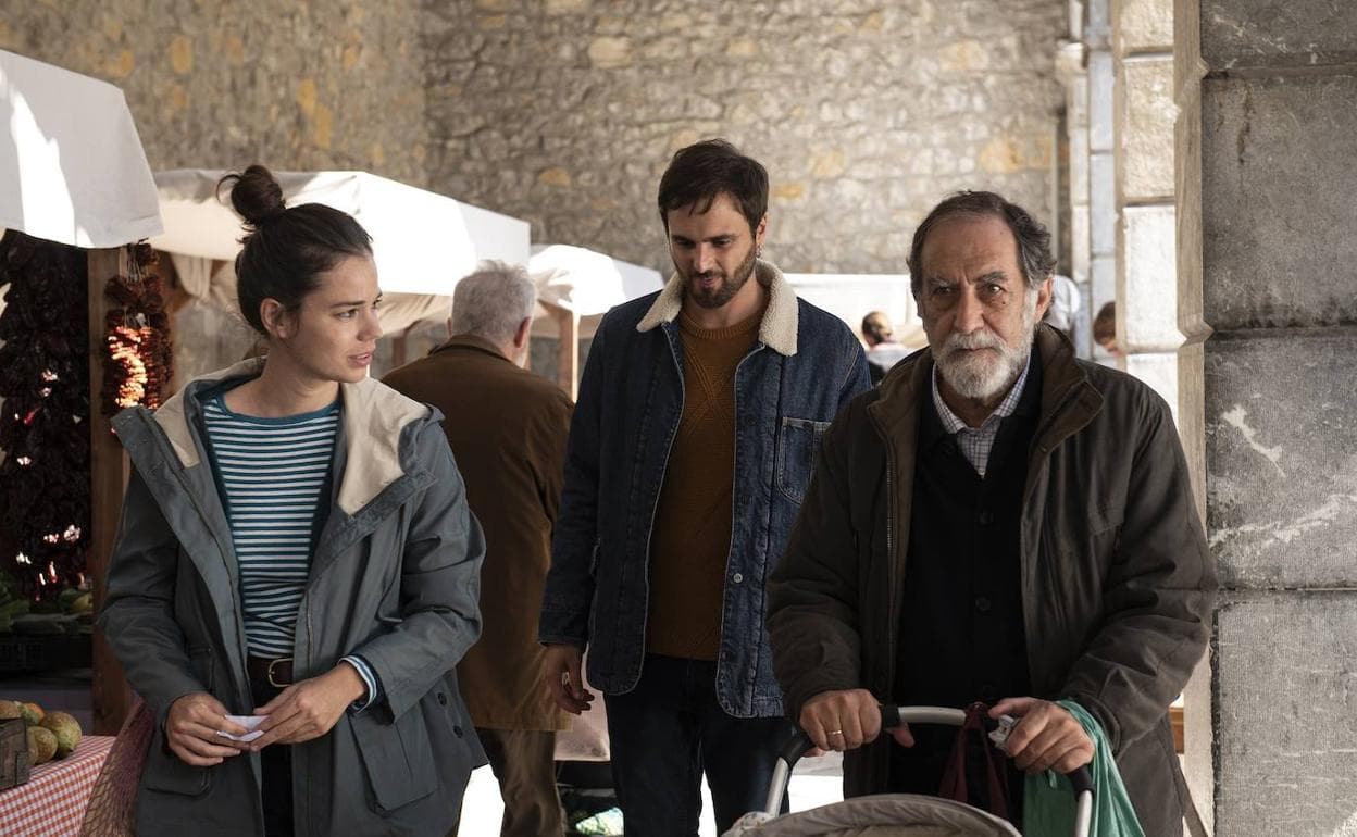 'Cinco lobitos' se impone en los premios de la Unión de Actores con tres galardones