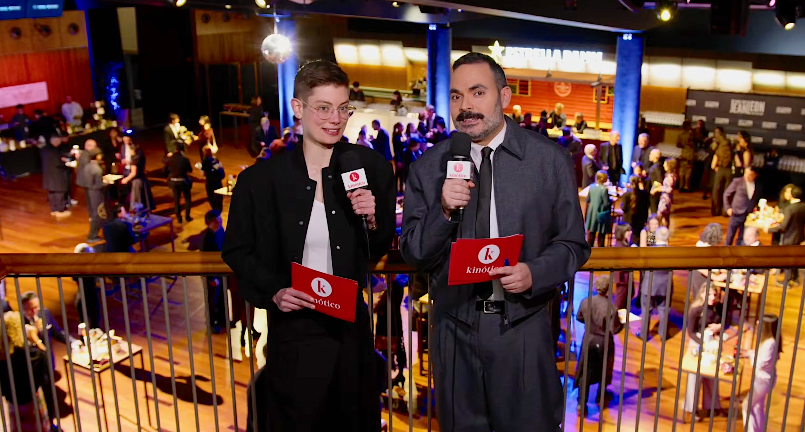 Mariona Borrull y David Martos, durante la alfombra roja de Kinótico en los Premios Gaudí 2026