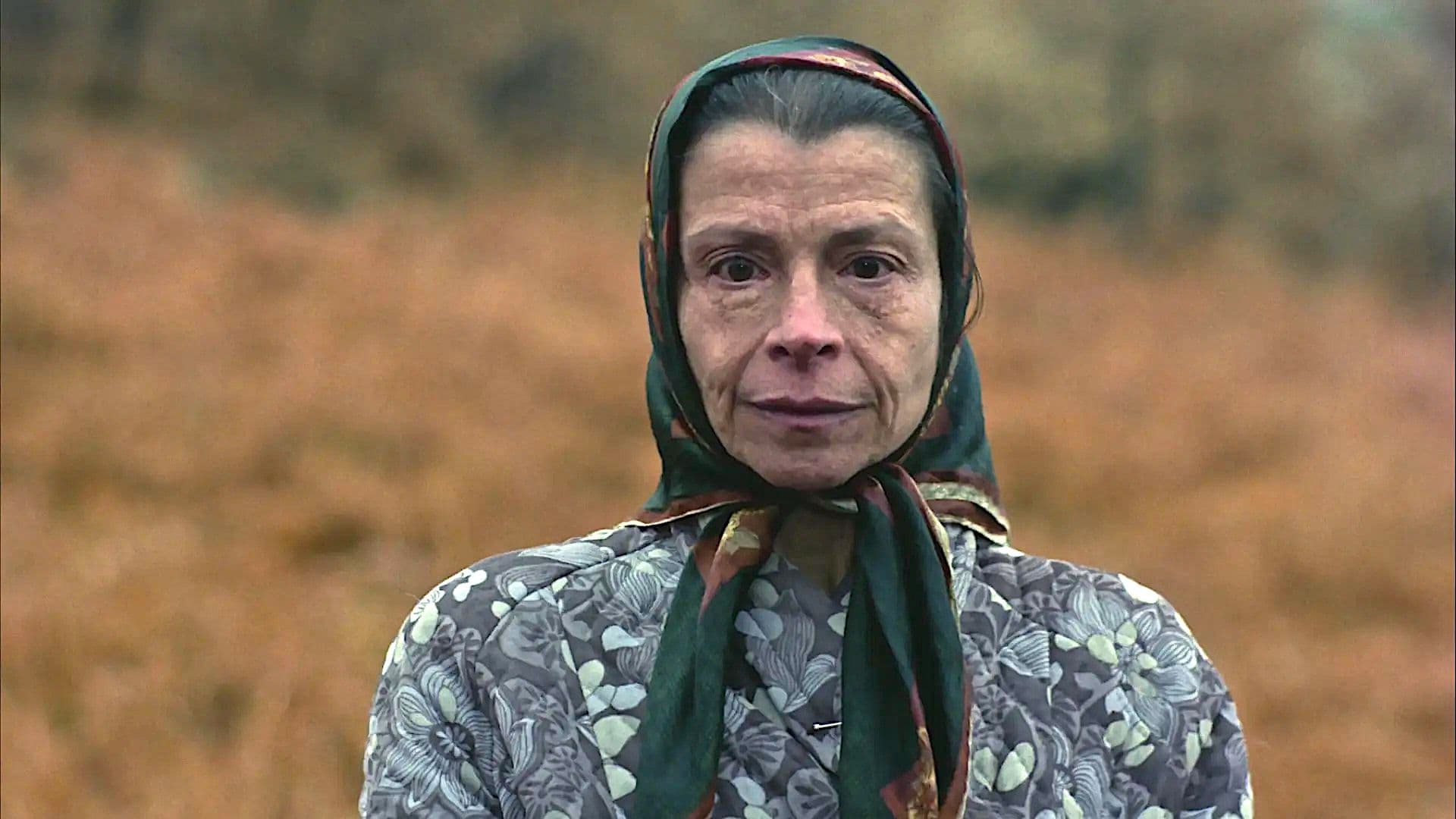 La actriz Lola Gaos en un fotograma promocional de la película 'Furtivos', de José Luis Borau