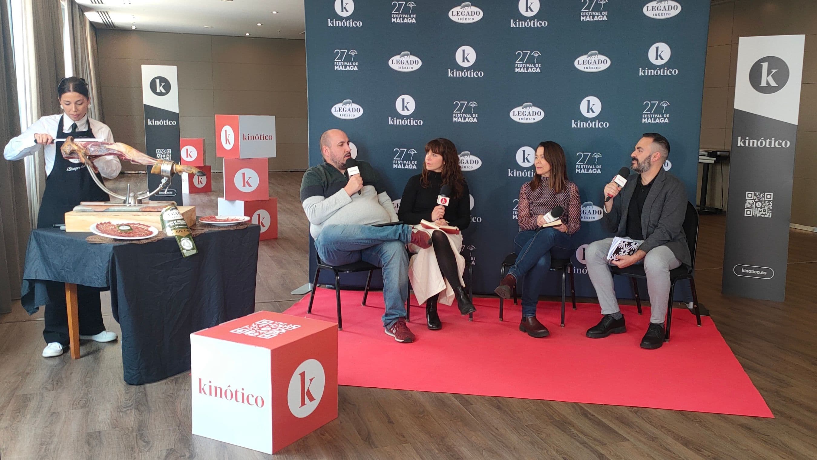 Sole de la Rosa, Dani Mantilla, Mirian San Martín, Janina Pérez Arias y David Martos, en el set de Kinótico del Festival de Málaga 2024
