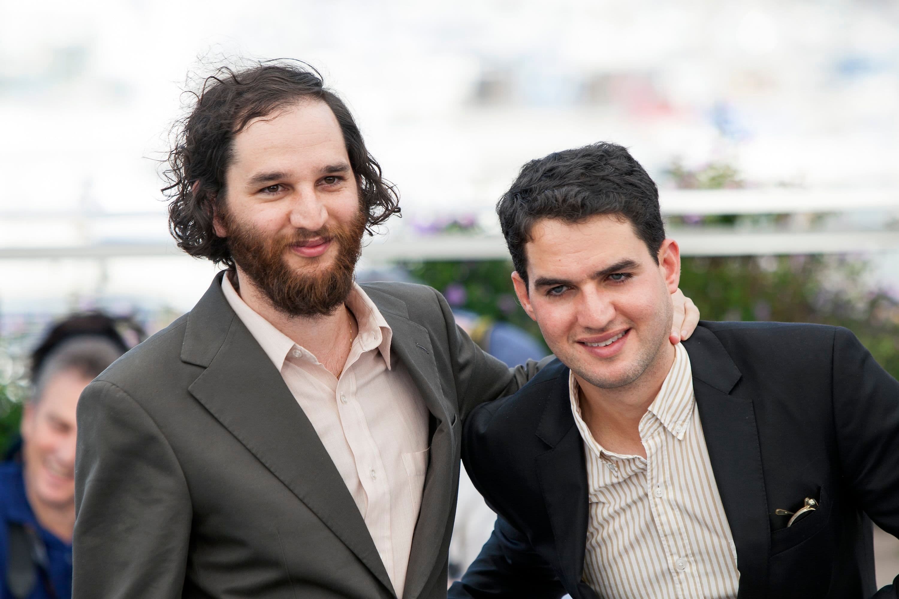 Josh Safdie y Benny Safdie, en la presentación mundial de 'Good Time' en el Festival de Cannes de 2017