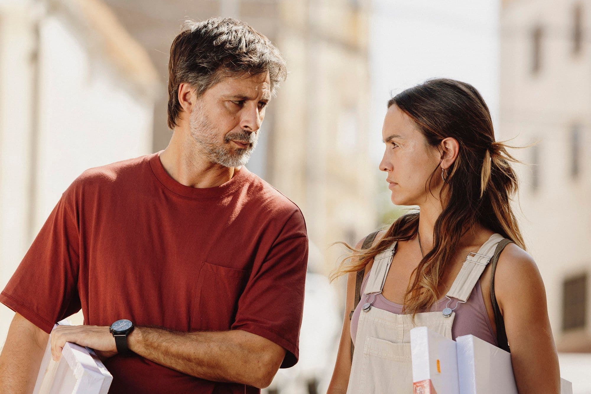 Fotograma promocional de 'La buena suerte', de Gracia Querejeta, con Hugo Silva y Megan Montaner