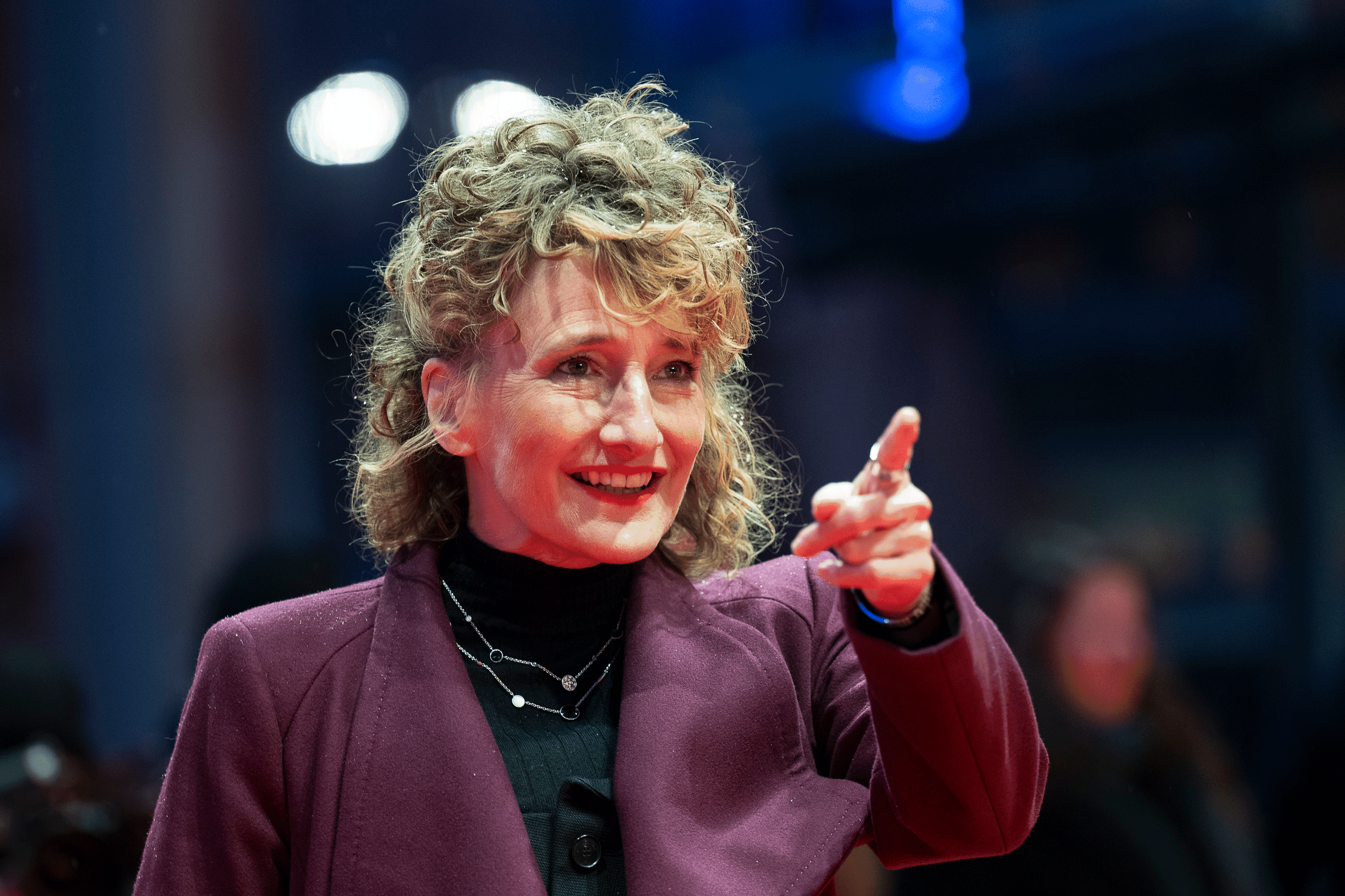 La directora del Festival de Berlín, Tricia Tuttle, durante la ceremonia de apertura de la 75 edición del certamen