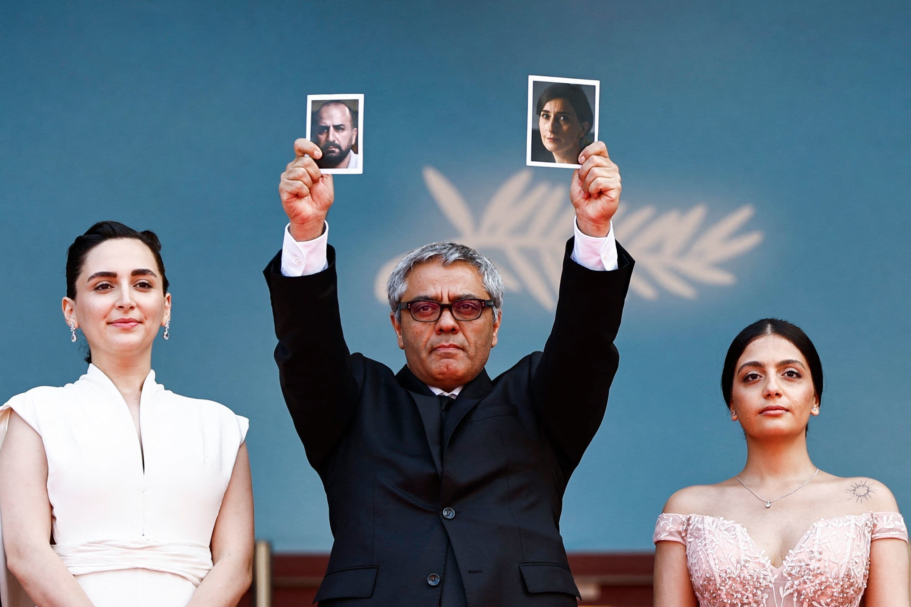 Mohammad Rasoulof en el Festival de Cannes, reivindicando a compañeros represaliados por el régimen iraní
