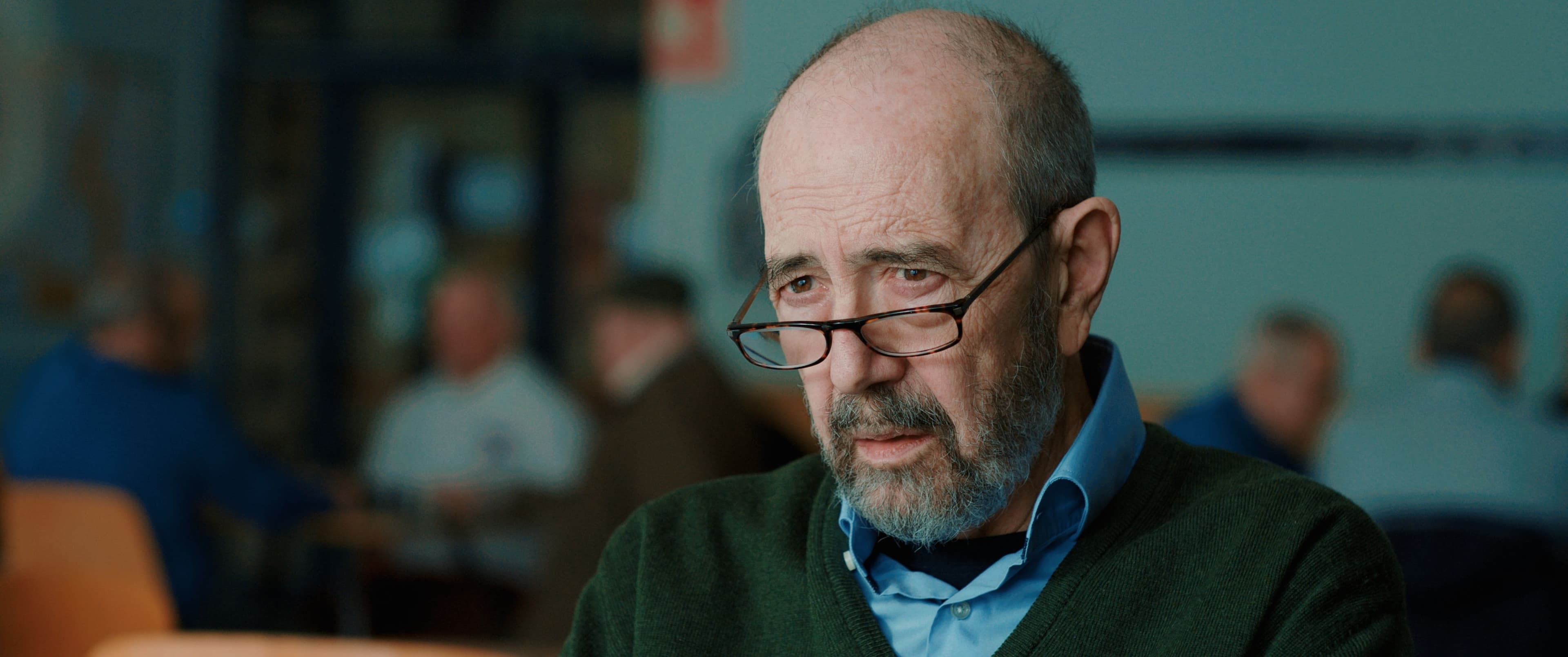 El actor Miguel Rellán en el cortometraje 'Conexiones inesperadas', de Óscar Toribio