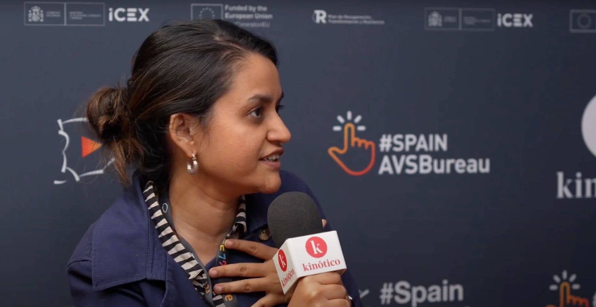 Payal Kapadia visita el set de Kinótico en el Festival de San Sebastián para hablar de 'La luz que imaginamos'