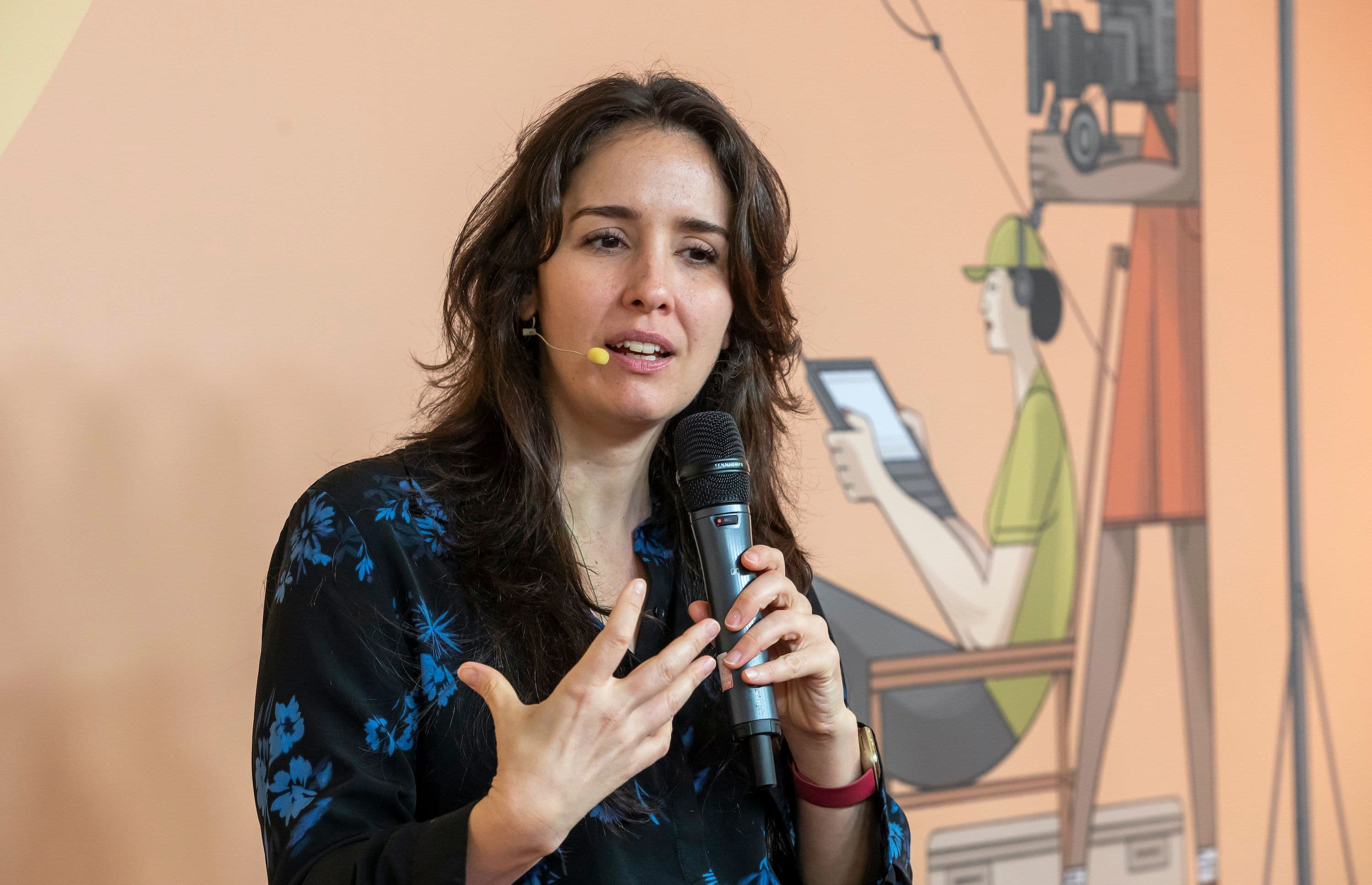 La directora Antonella Sudasassi, durante la rueda de prensa de 'Memorias de un cuerpo que arde' en el Festival de Huelva 2024