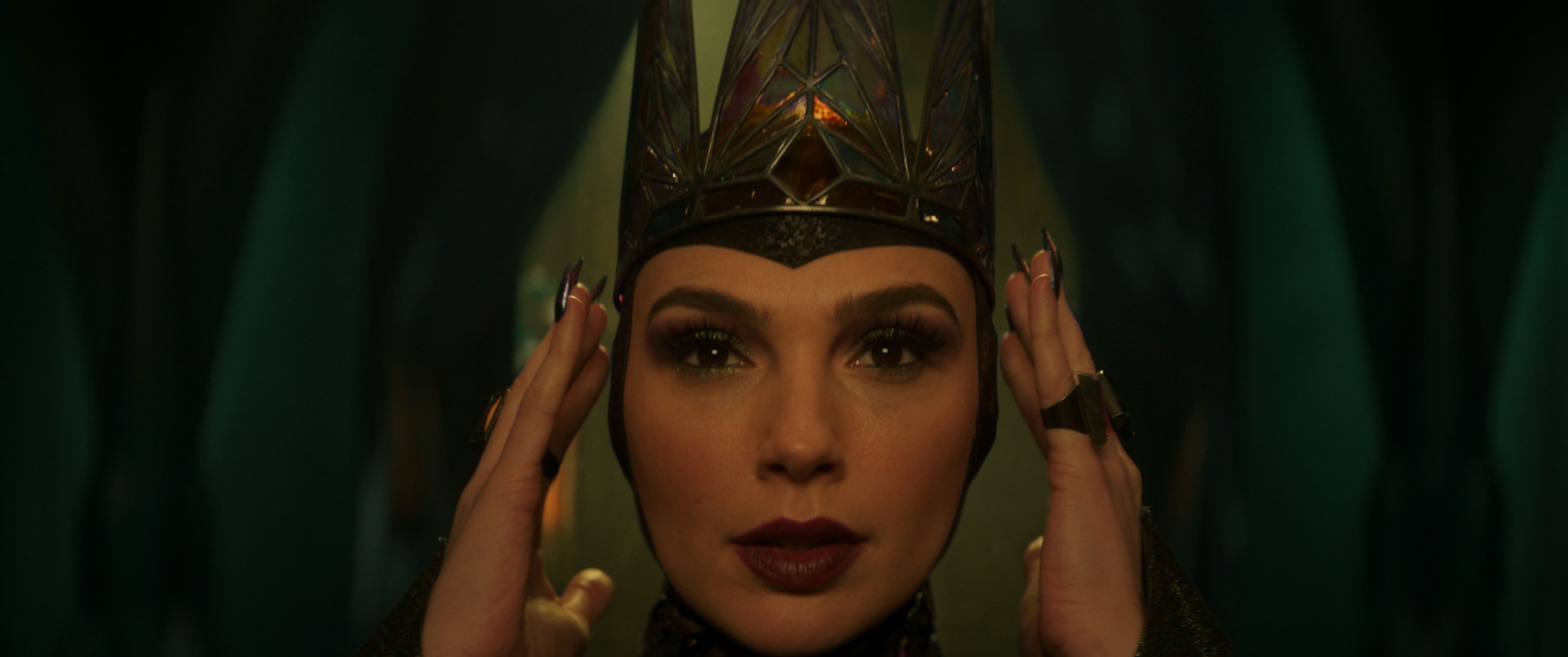 Gal Gadot en un fotograma de 'Blancanieves', dirigida por Marc Webb