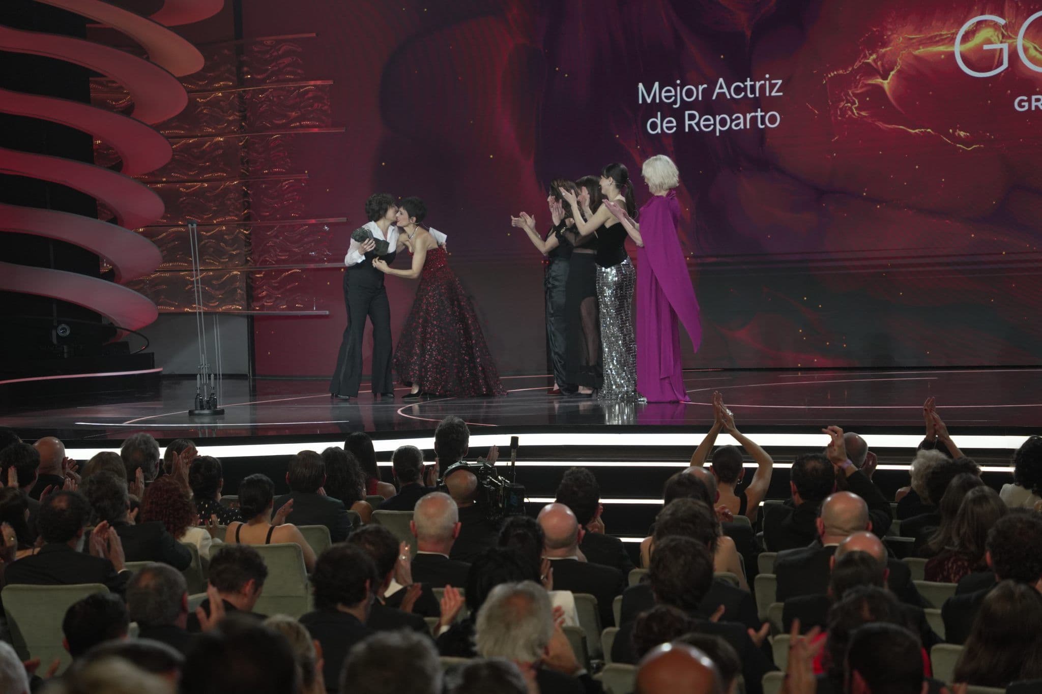 Clara Segura recoge el Goya a la Mejor Actriz secundaria por 'El 47'