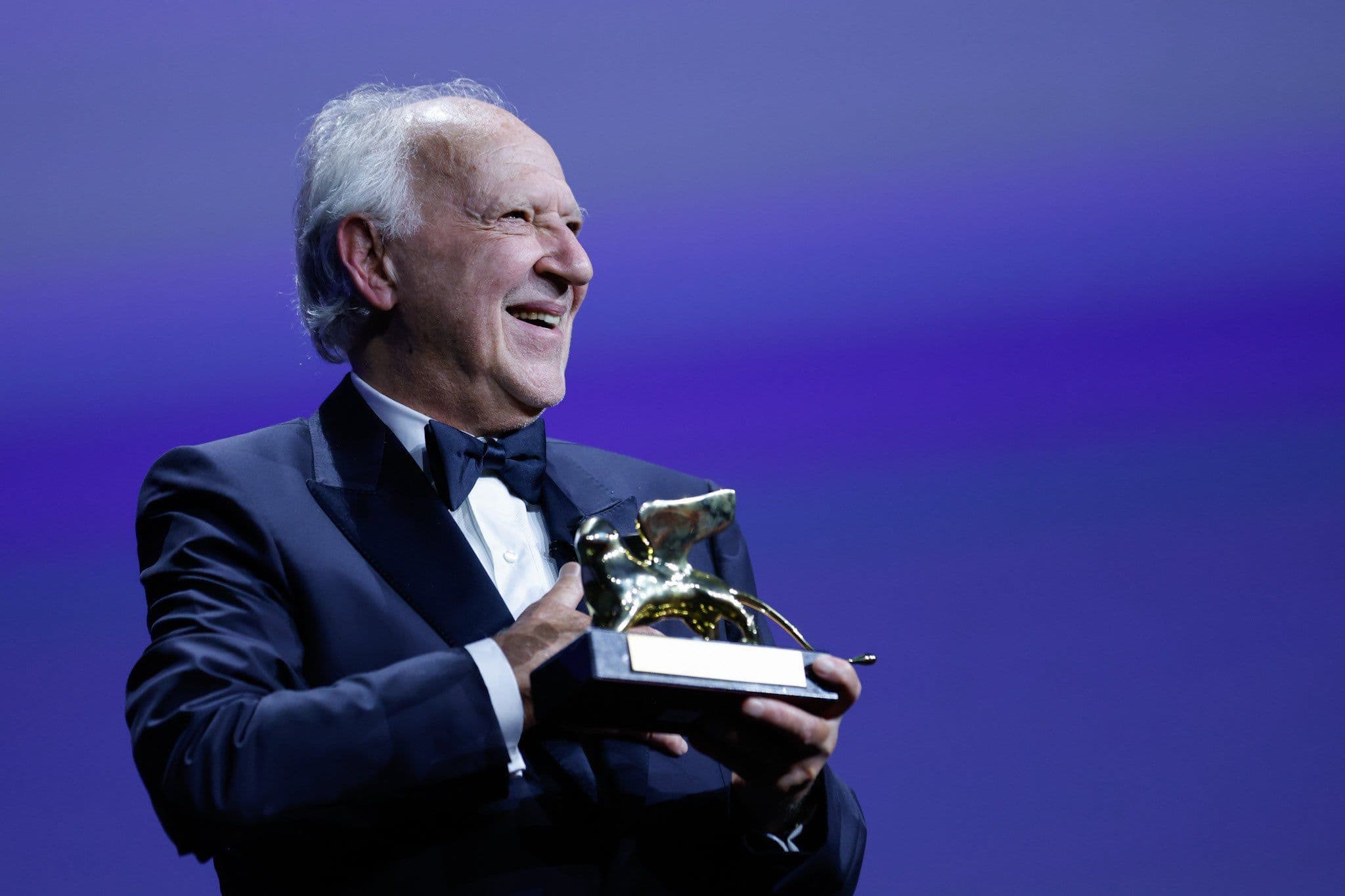 El director Werner Herzog recoge el León de Oro honorífico en la gala inaugural del Festival de Venecia 2025