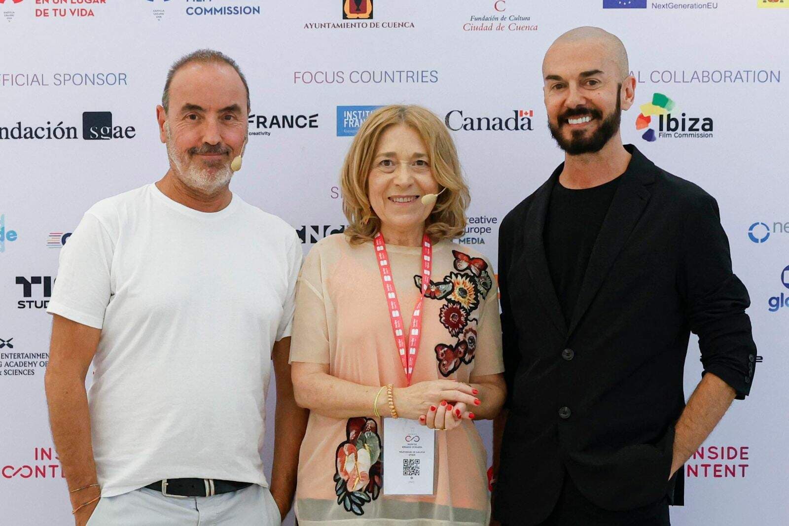 Oriol Sala-Patau, Montse Besada y Gorka García, en el anuncio de 'Pensión imcompleta' en Conecta FICTION