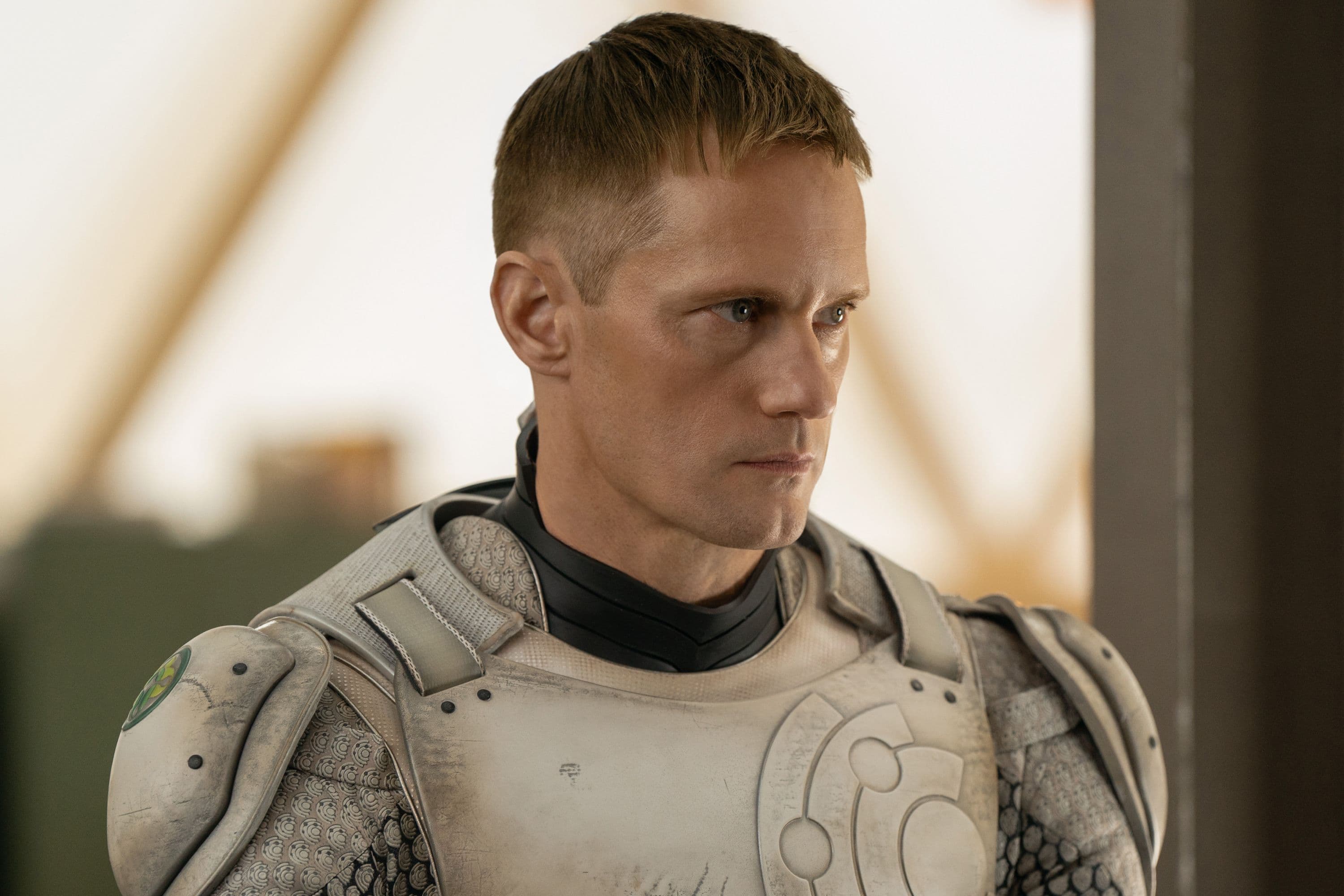 Alexander Skarsgård en un fotograma de la serie 'Matabot'