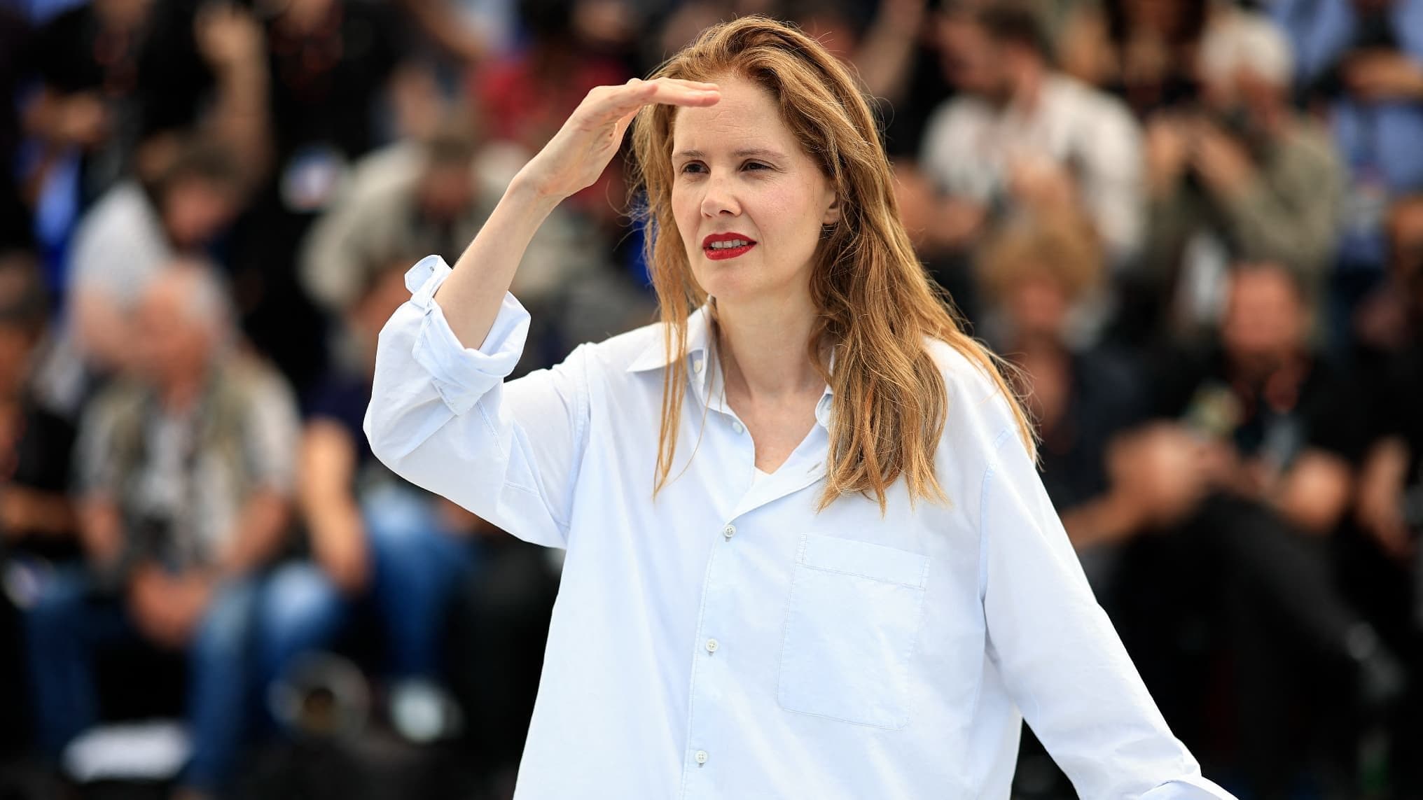 La directora francesa Justine Triet, en el photocall de 'Anatomía de una caída' en Cannes 2023