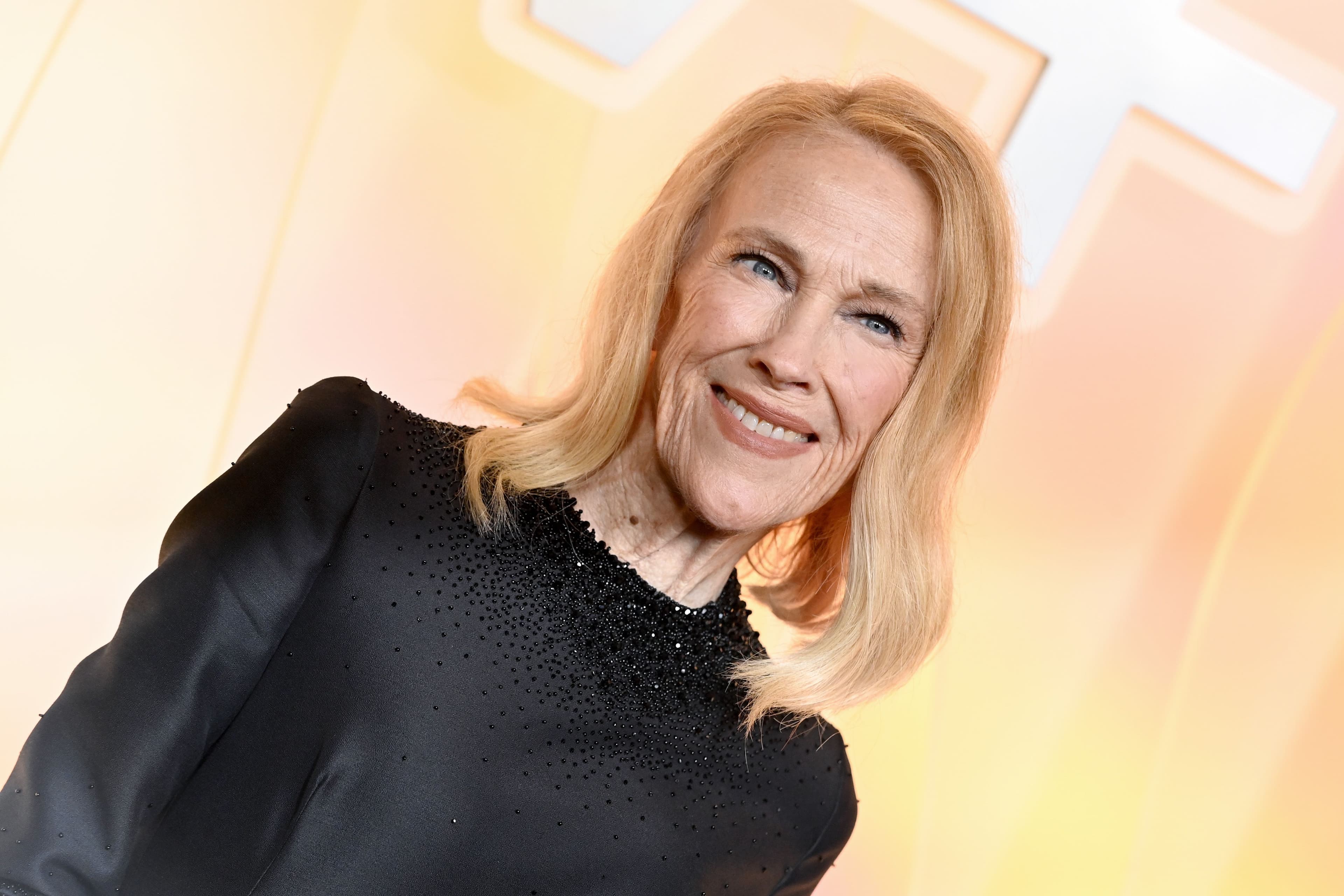 La actriz Catherine O'Hara posa en el photocall de un evento de Apple Tv+