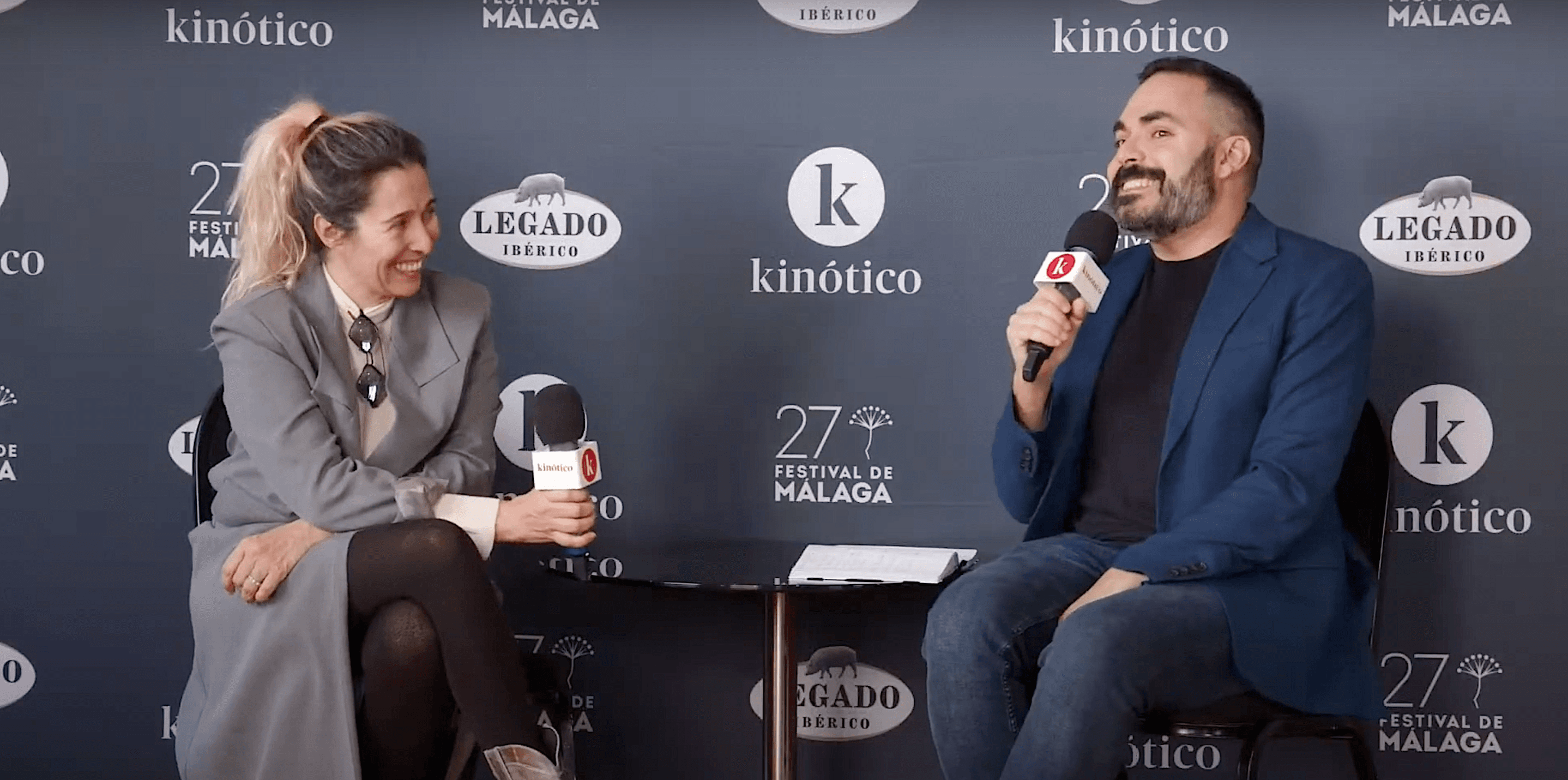 María Luisa Gutiérrez, presidenta de AECine, charla con David Martos en el set de Kinótico del Festival de Málaga