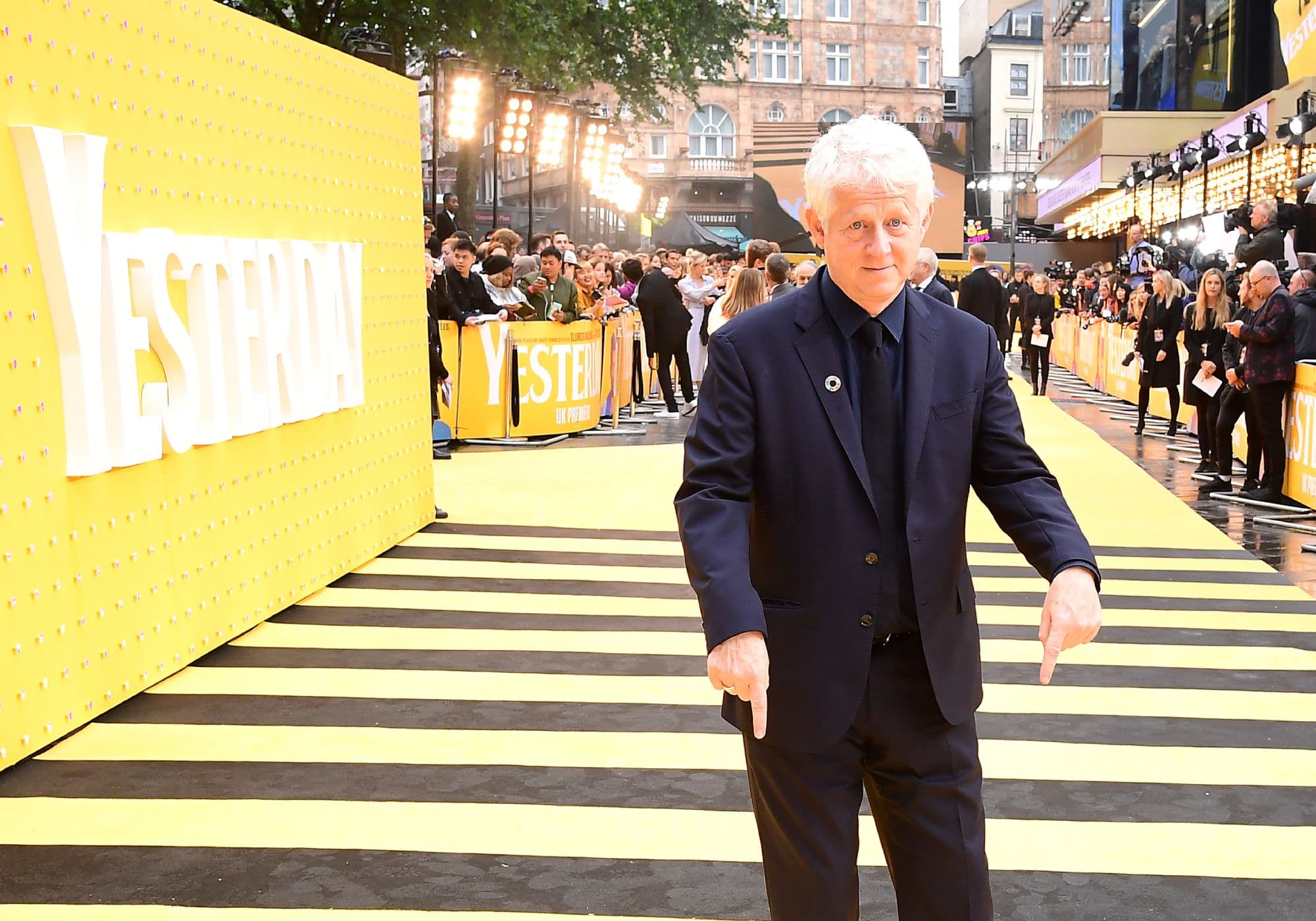 El director Richard Curtis en la premiere de 'Yesterday' en Londres, en 2019