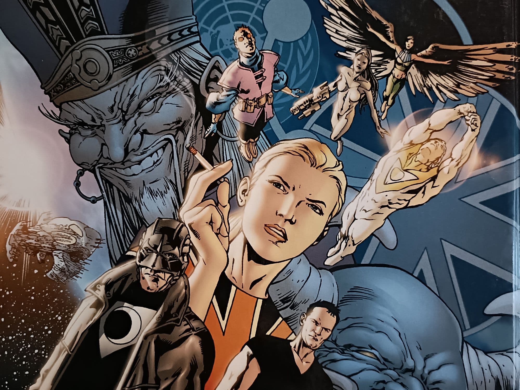 Detalle de la contraportada de 'The Authority', editado por Norma Editorial
