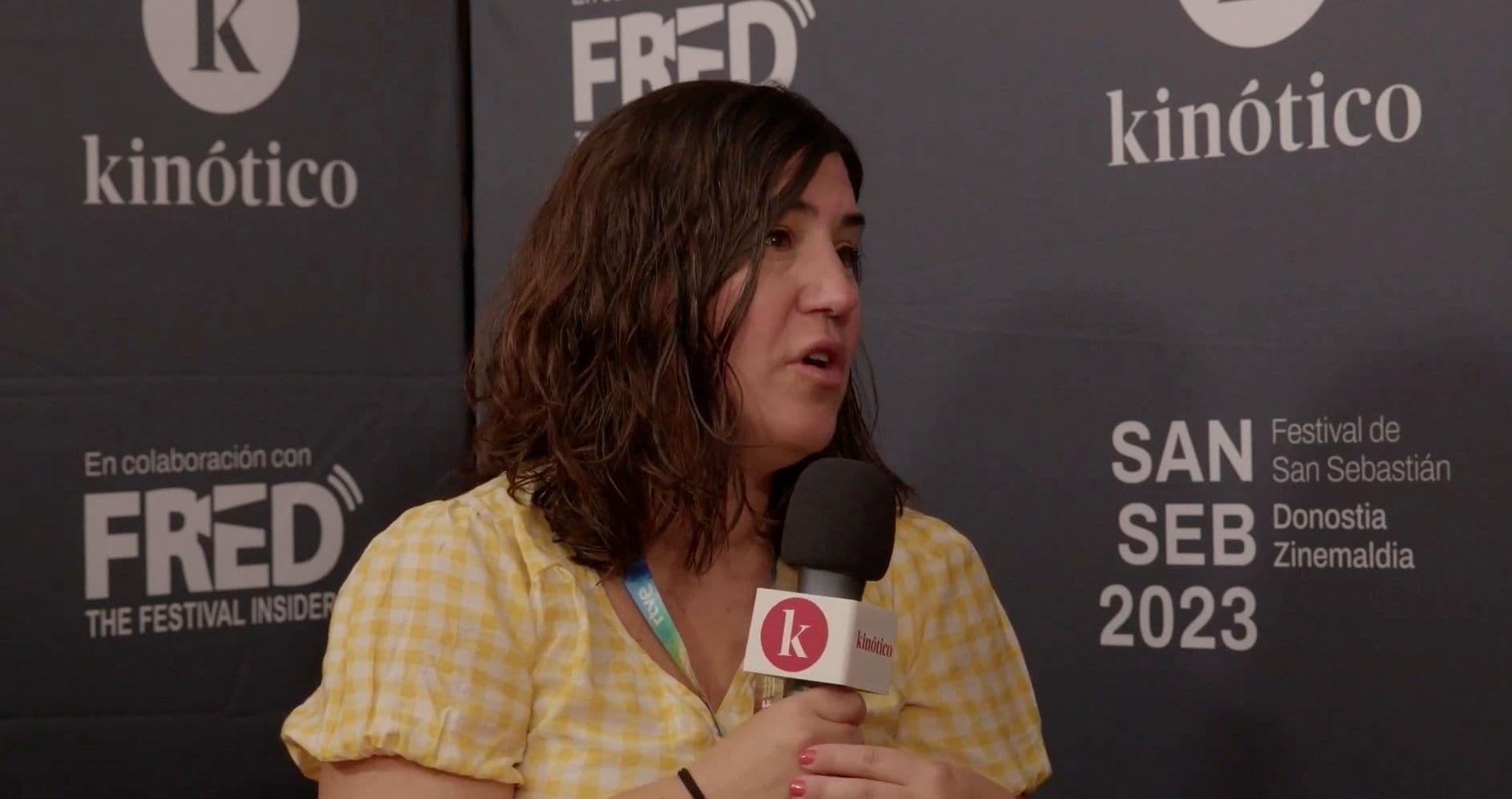 Sandra Tapia en el set de entrevistas de Kinótico en el Festival de San Sebastián