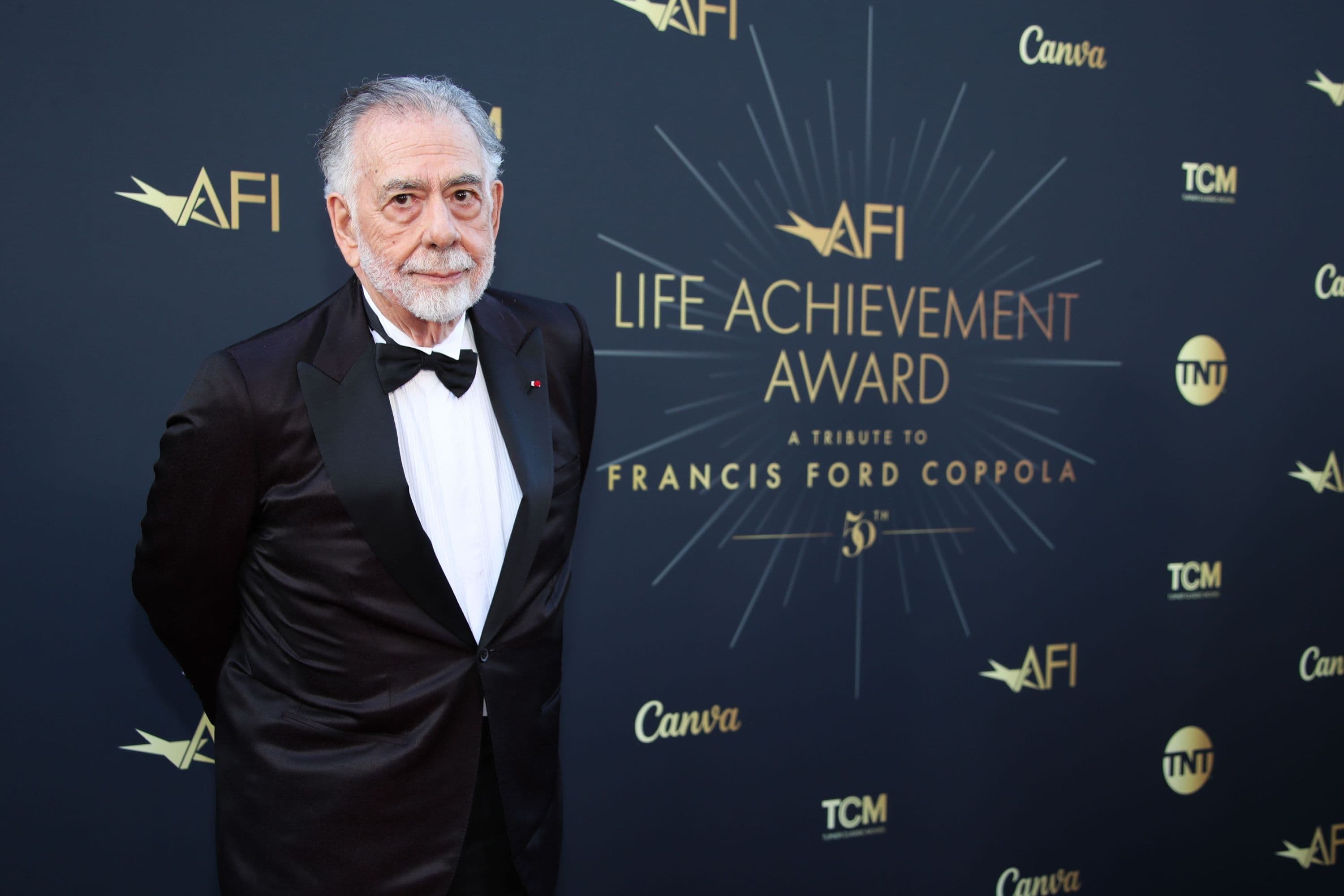 El director Francis Ford Coppola posa antes de recibir el AFI Life Achievement Awards