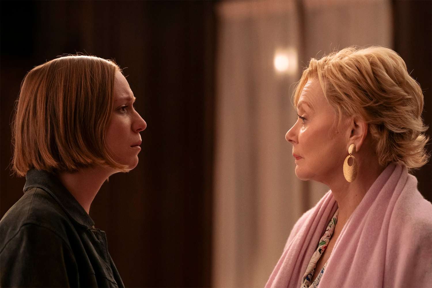 Hannah Einbinder y Jean Smart en un fotograma de la cuarta temporada de 'Hacks'