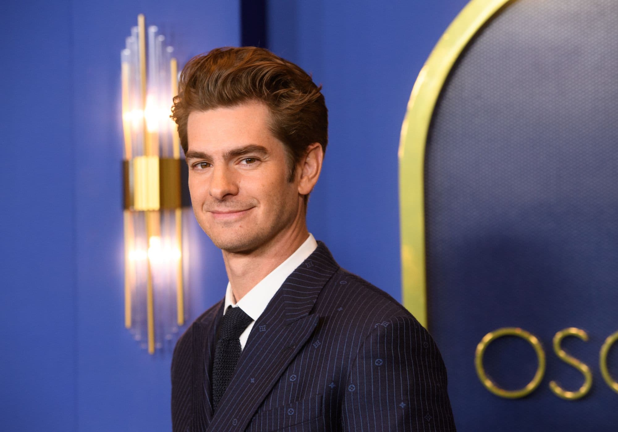 El actor Andrew Garfield en el almuerzo de nominados a los Oscar en 2022