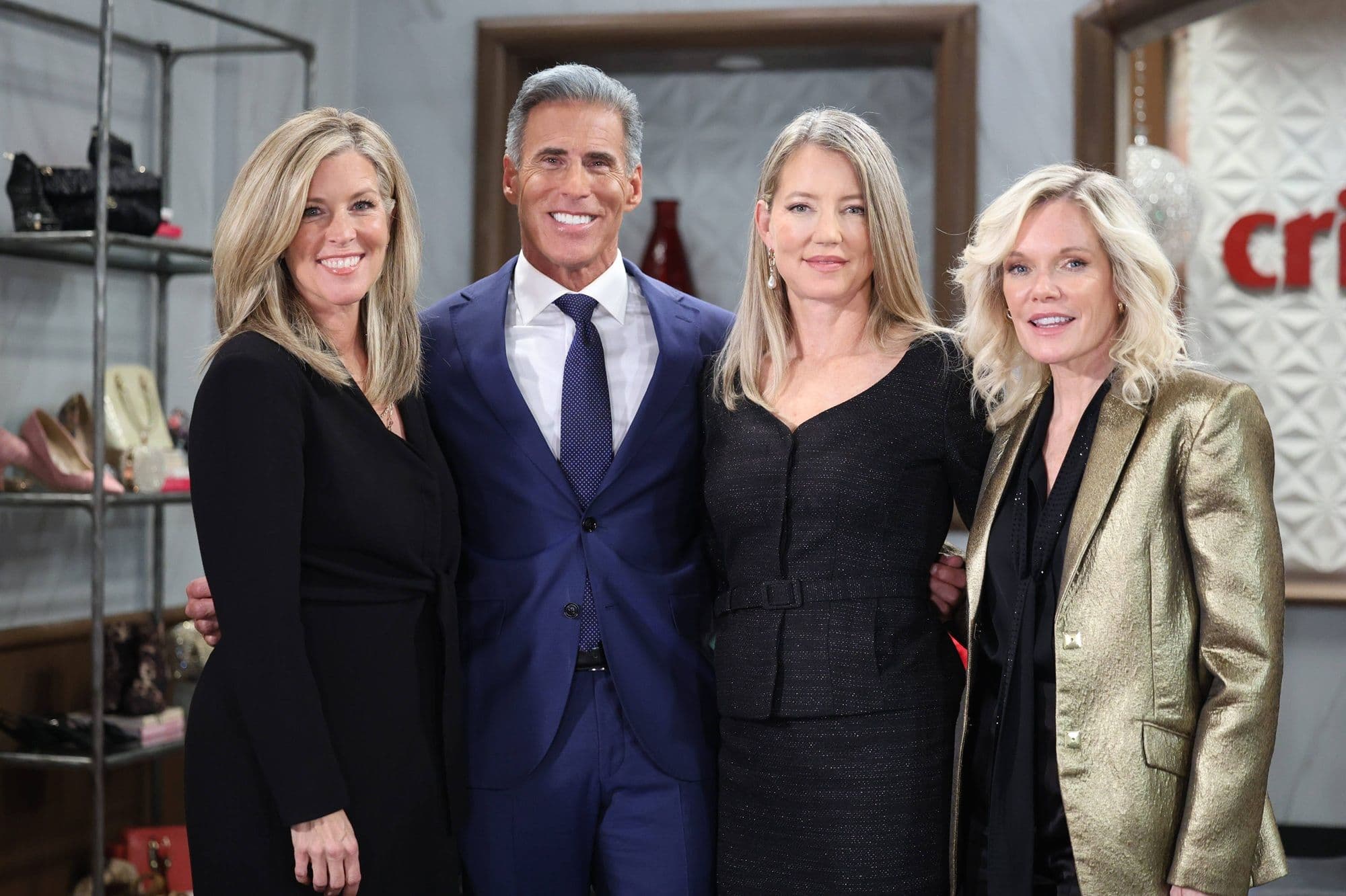 Fotografía detrás de las cámaras de parte del elenco de 'Hospital general', con Laura Wright, Guy Gansert, Cynthia Watros y Maura West