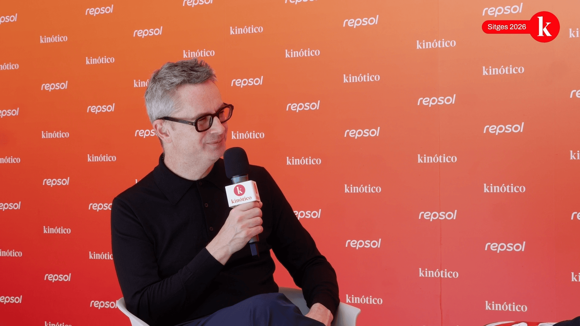 El director danés Nicolas Winding Refn a su paso por el set de Kinótico en el Festival de Sitges, para presentar 'Su propio infierno'